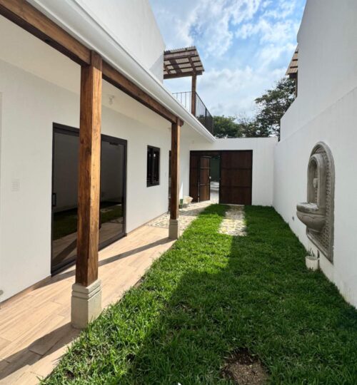 Casa en renta, Barrio Entre Flores, Ciudad Vieja, Antigua Guatemala Q. 6,000.00