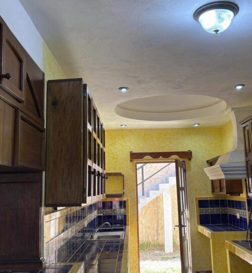 Casa en Renta en Condominio El Refugio de la Condesa Q 18,500.00