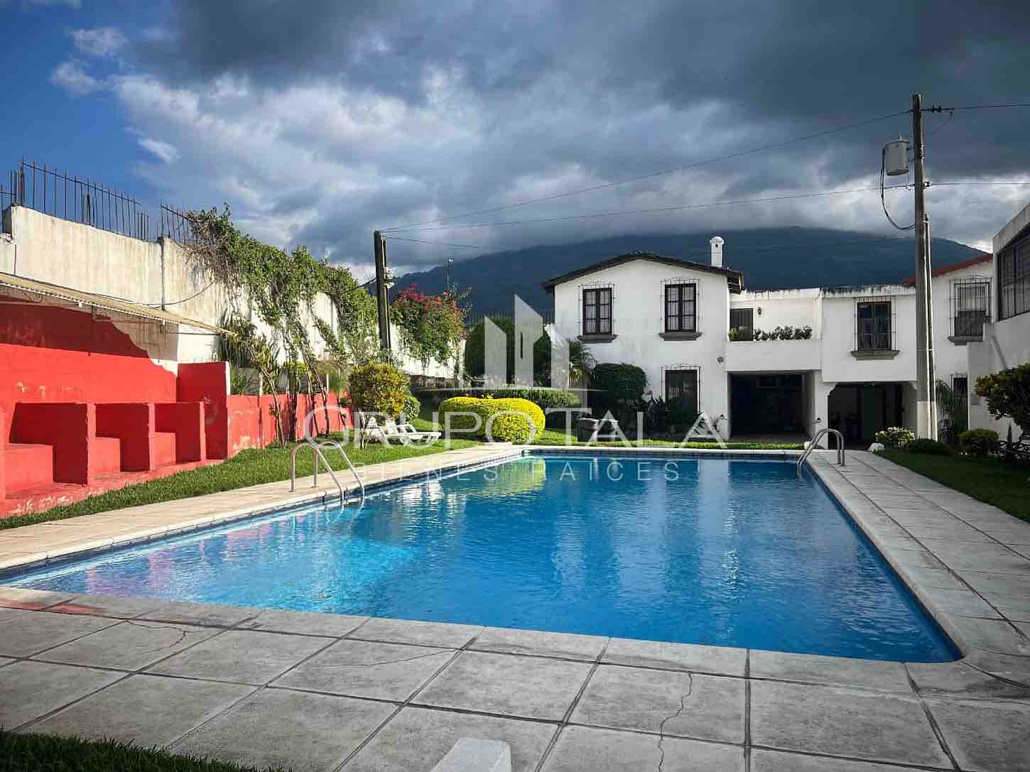 Casa en Venta en Antigua Guatemala - Image 1