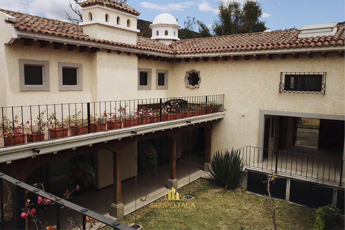 Casa en venta Bouganvilias Condado del Obispo - Image 1