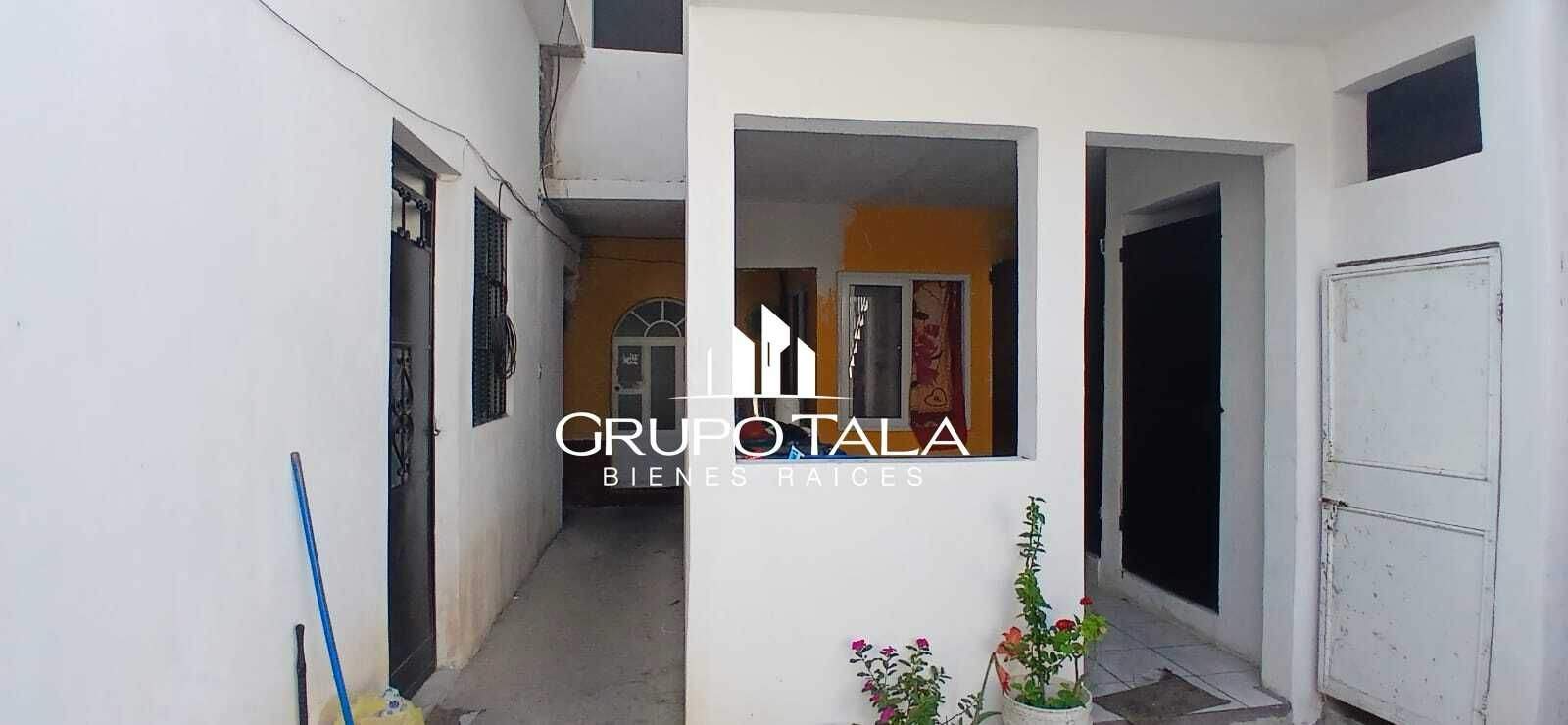 Casa en venta Colonia Santa Marta, Mixco - Image 2