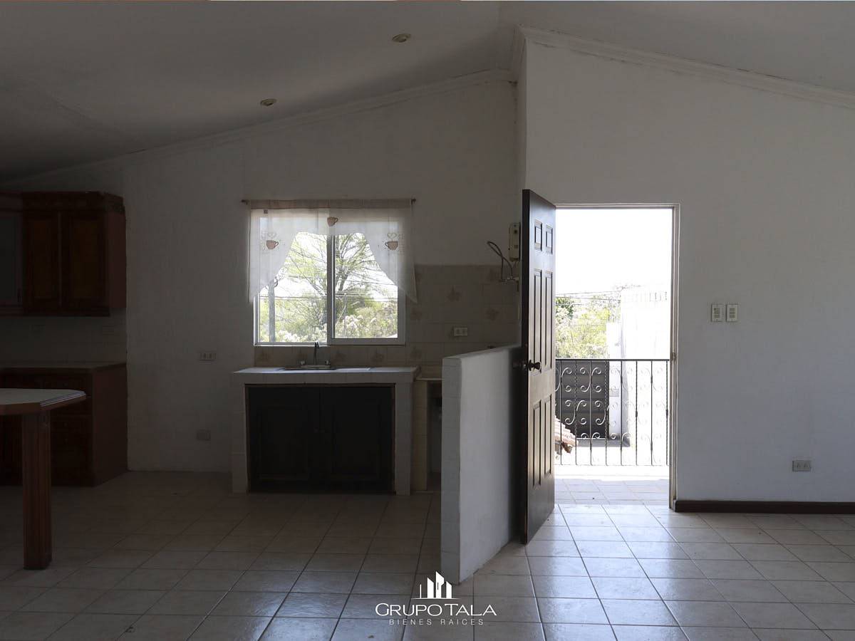 Casa amplia en Fraijanes, Carretera a El Salvador, USD$198,000.00 - Image 5