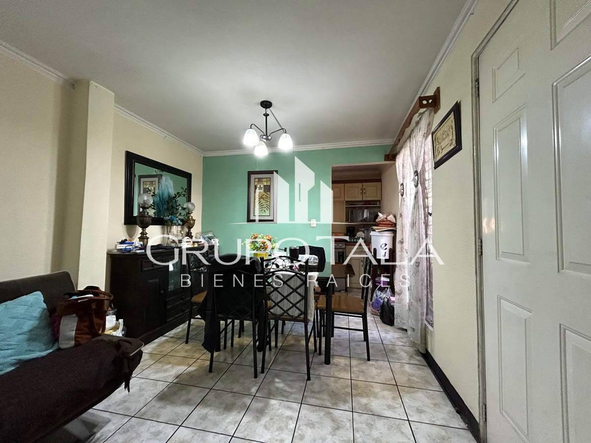 Casa en venta Fuentes del Valle II - Image 1