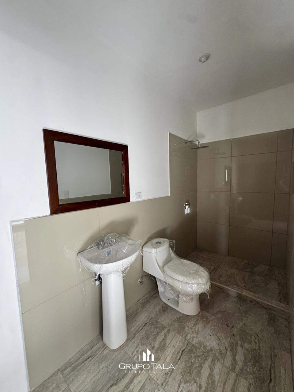 Casa en venta Hacienda San Juan, Alotenango - Image 5