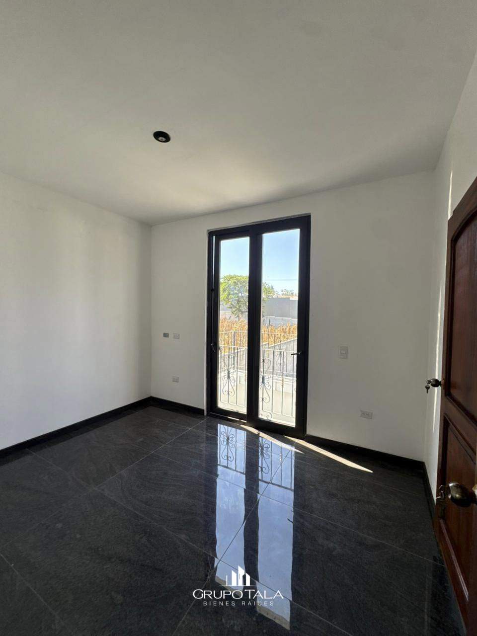 Casa en venta Hacienda San Juan, Antigua Guatemala - Miniatura 7