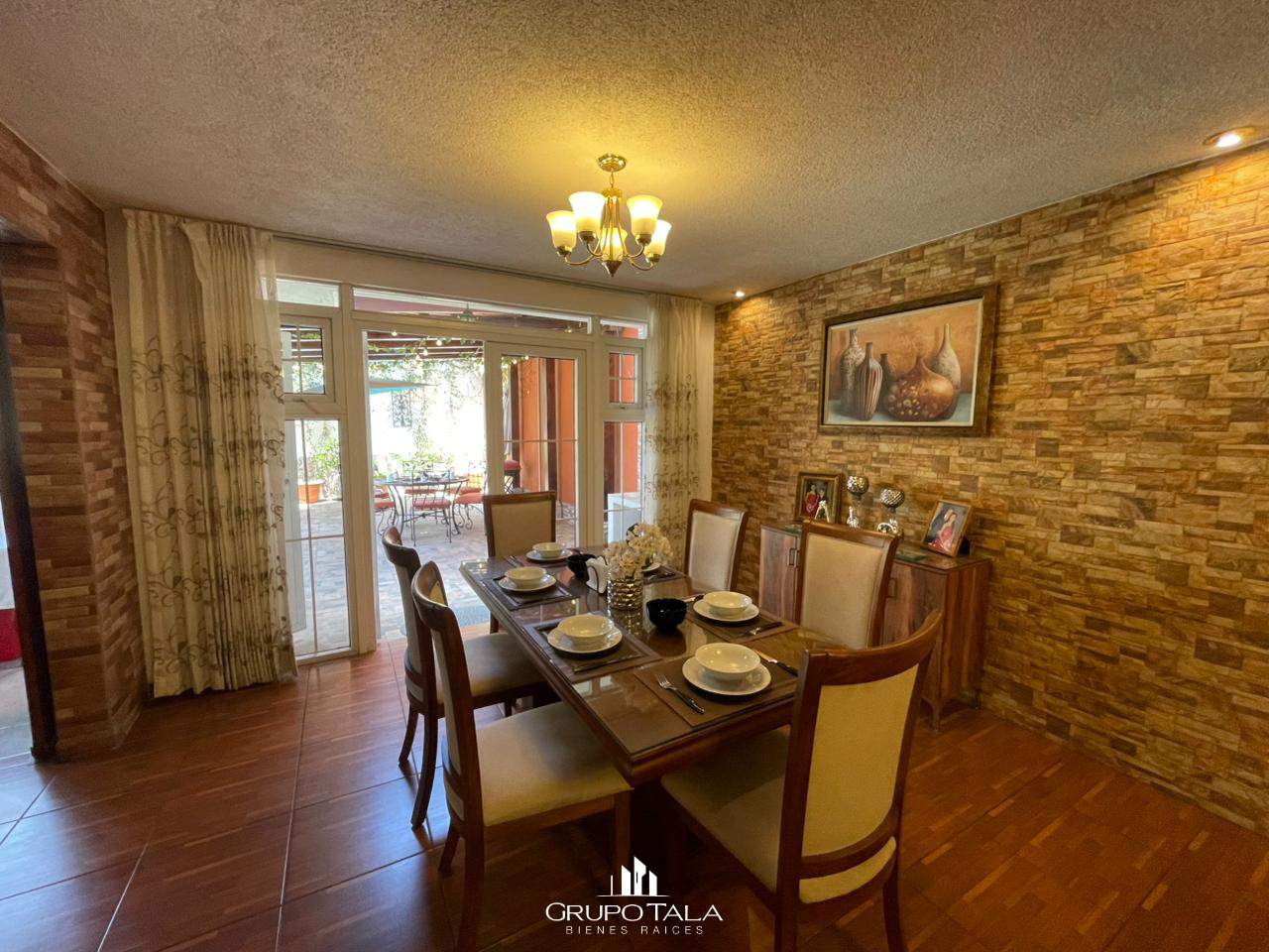 Casa en Venta en Mixco, Las Orquídeas - Image 4