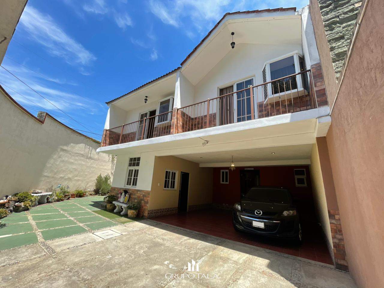 Casa en Venta en Mixco, Las Orquídeas - Image 1