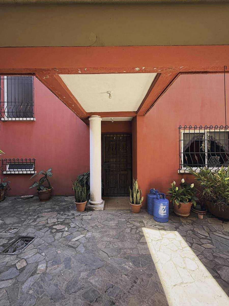 Casa en venta Mixco, San Cristobal, Residenciales Loma Real - Image 2