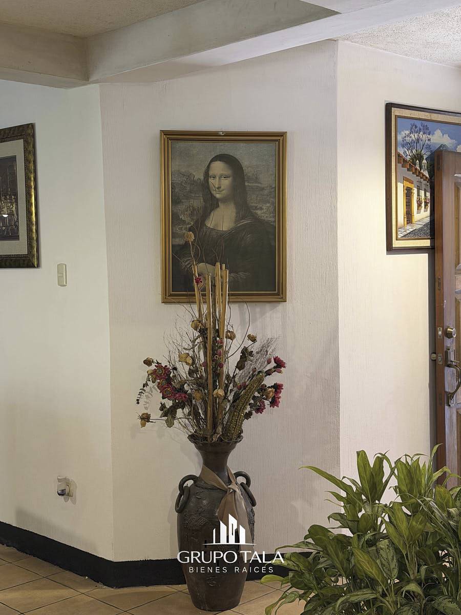 Casa en venta Mixco, San Cristobal, Residenciales Loma Real - Image 4