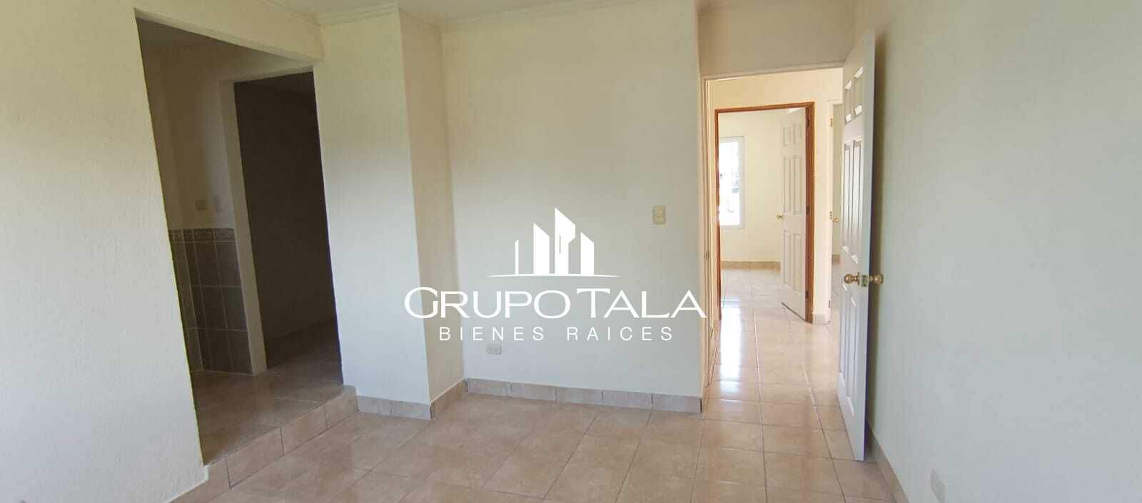 Casa en Venta Residencial Las Azaleas, San José Pinula - Image 2