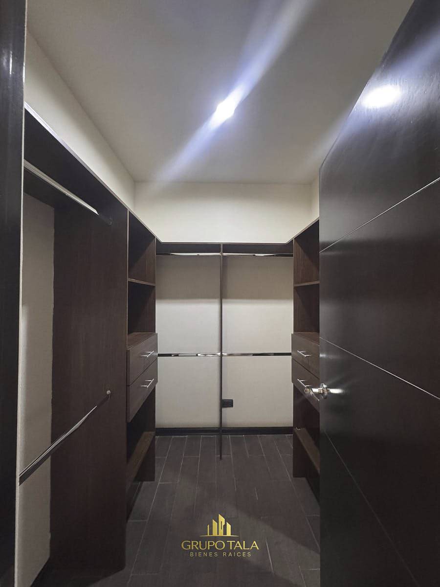 Casa en venta zona 13, Colonia Elgin 2 - Image 2