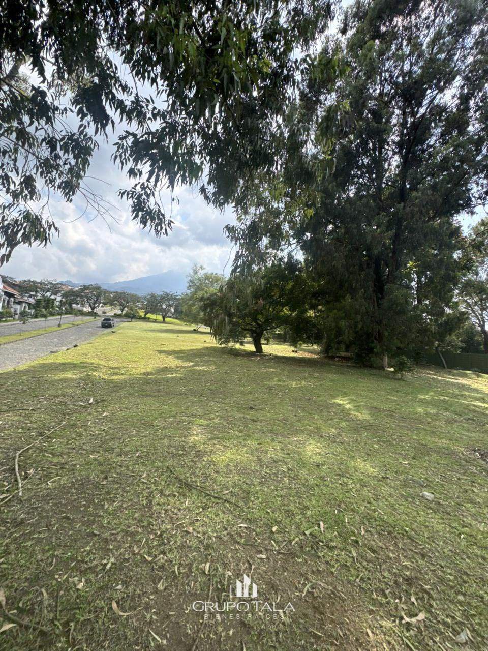 Terreno en Venta en Santa Delfina Antigua Guatemala - Image 5