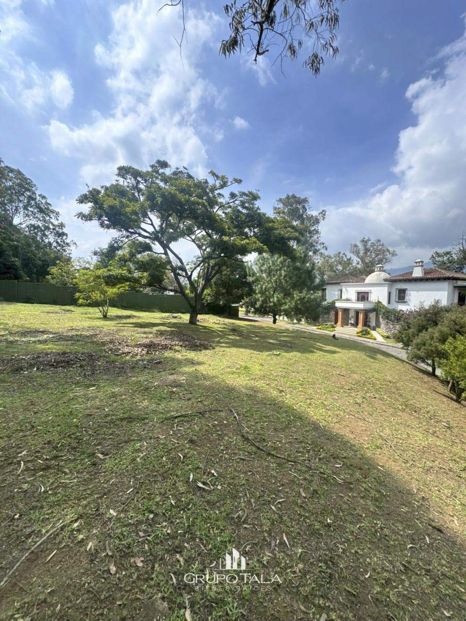 Terreno en Venta en Santa Delfina Antigua Guatemala - Image 1