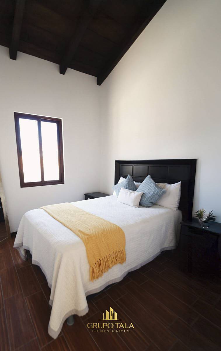 Villa Amueblada en venta, Santa Delfina, Antigua Guatemala - Image 2